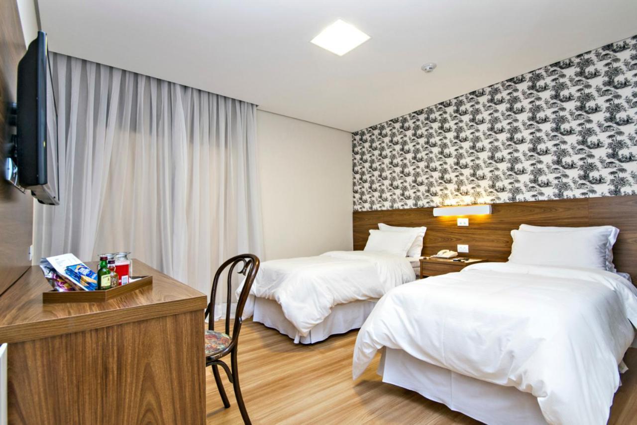 Hotel Chateau Campos do Jordao Exterior photo